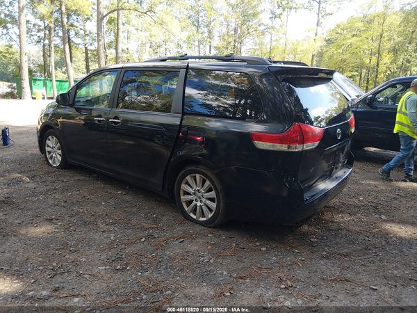 2014 TOYOTA SIENNA XLE 7 PASSENGER