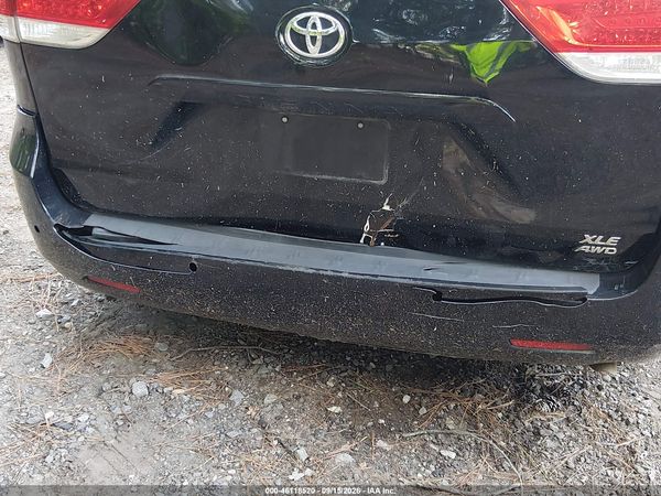 2014 TOYOTA SIENNA XLE 7 PASSENGER