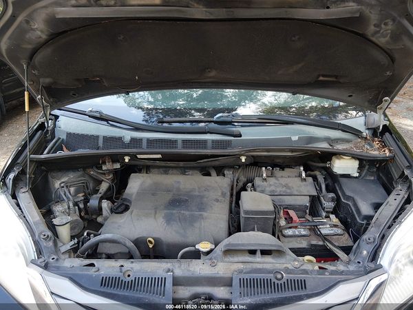 2014 TOYOTA SIENNA XLE 7 PASSENGER