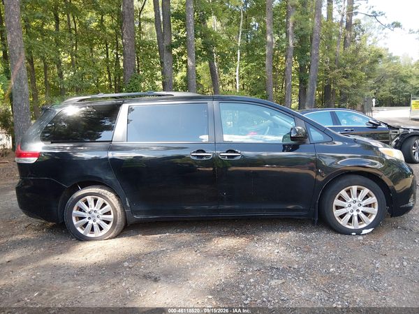 2014 TOYOTA SIENNA XLE 7 PASSENGER