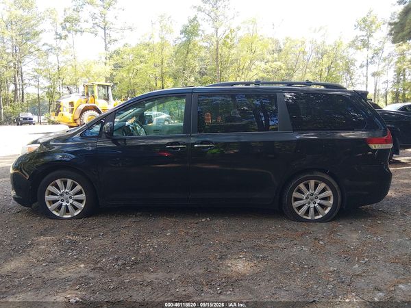 2014 TOYOTA SIENNA XLE 7 PASSENGER