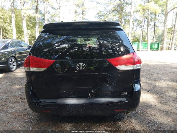2014 TOYOTA SIENNA XLE 7 PASSENGER
