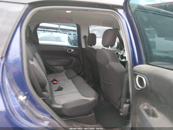 2015 FIAT 500L URBANA TREKKING — I8