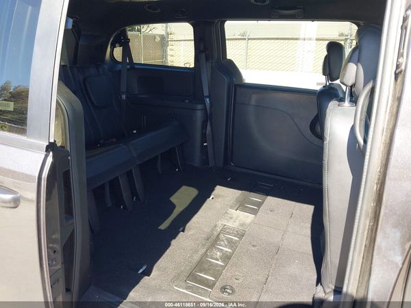 2019 DODGE GRAND CARAVAN GT — I8