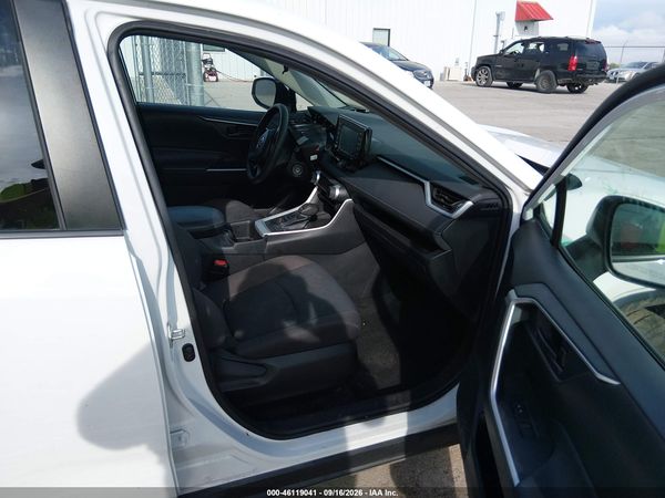 2022 TOYOTA RAV4 LE — I5