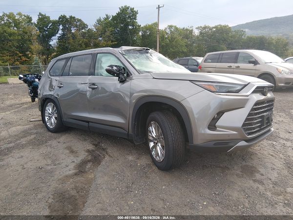 2025 TOYOTA GRAND HIGHLANDER PLATINUM — I1
