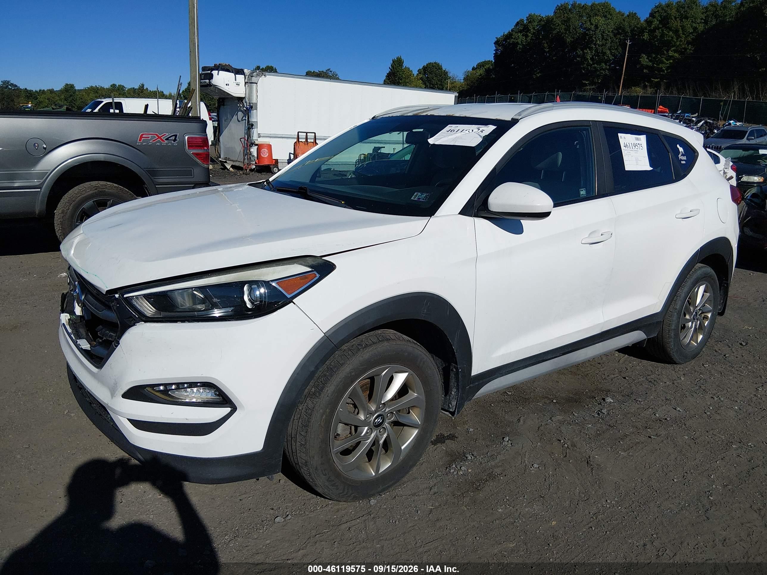 2017 HYUNDAI TUCSON SE — I2