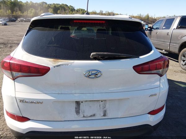 2017 HYUNDAI TUCSON SE — I119