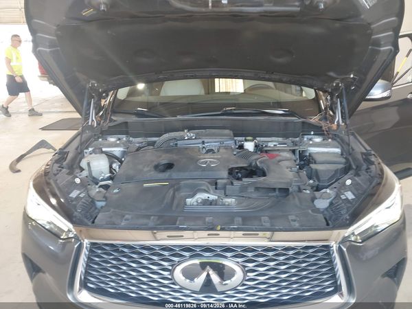 2019 INFINITI QX50 LUXE — I10