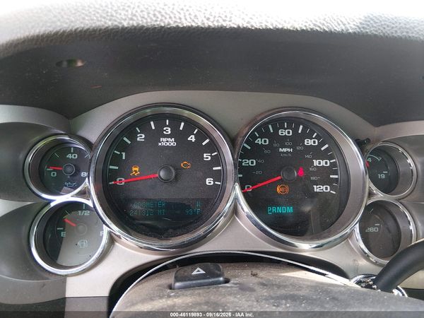 2013 CHEVROLET SILVERADO 1500 LT — I7