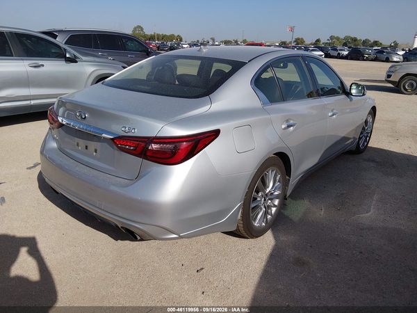 2018 INFINITI Q50 3.0T LUXE — I4