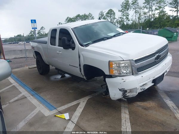 2013 CHEVROLET SILVERADO 1500 LT — I1