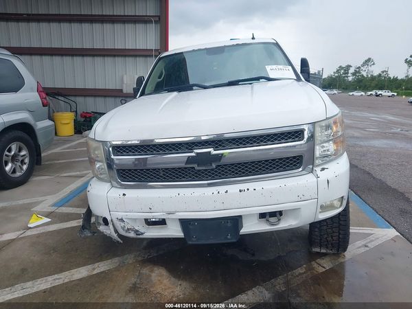 2013 CHEVROLET SILVERADO 1500 LT — I115