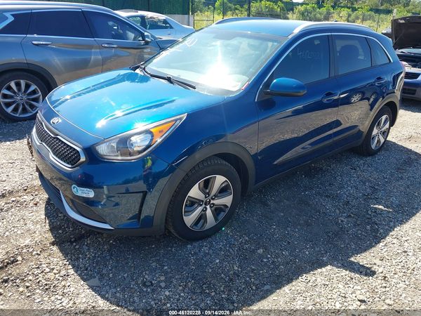 2017 KIA NIRO LX