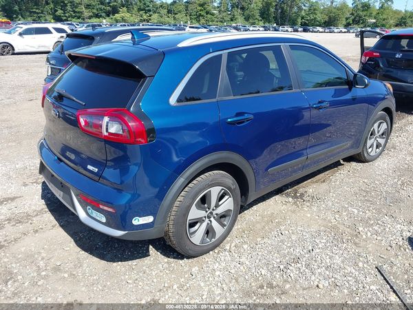 2017 KIA NIRO