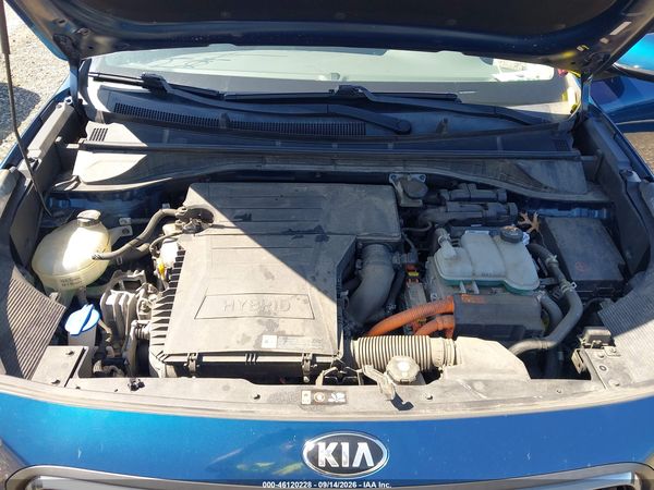 2017 KIA NIRO LX