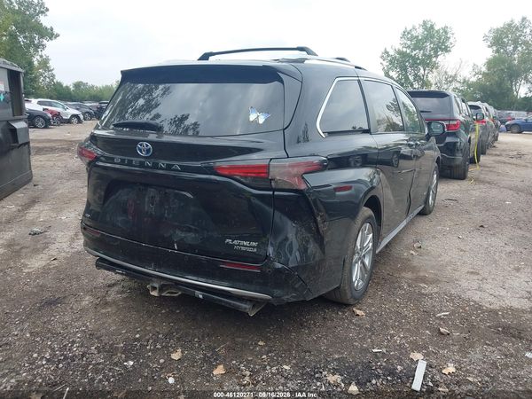 2021 TOYOTA SIENNA PLATINUM — I4