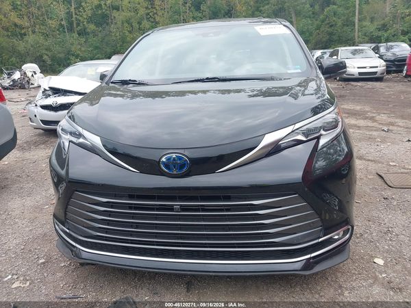 2021 TOYOTA SIENNA PLATINUM — I115