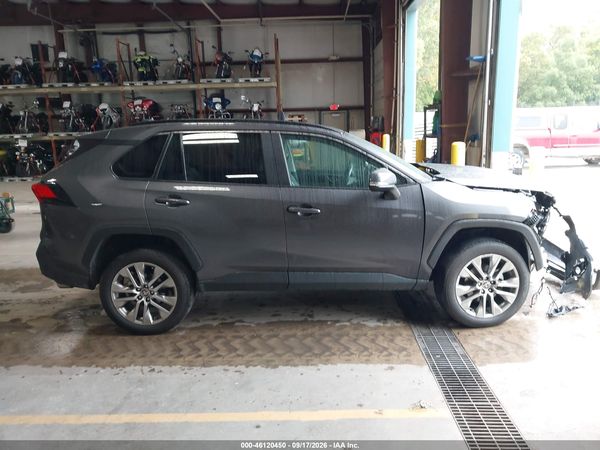 2022 TOYOTA RAV4 XLE PREMIUM — I116