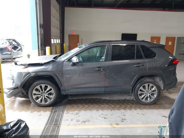 2022 TOYOTA RAV4 XLE PREMIUM — I117