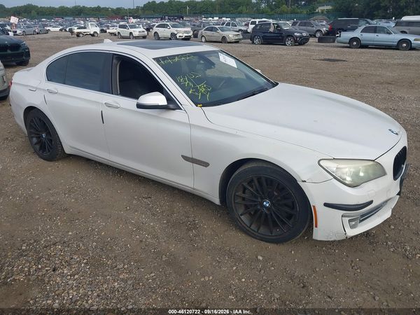 2013 BMW 750I XDRIVE — I1