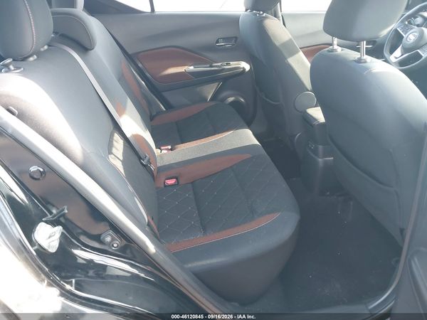 2019 NISSAN KICKS SR — I8