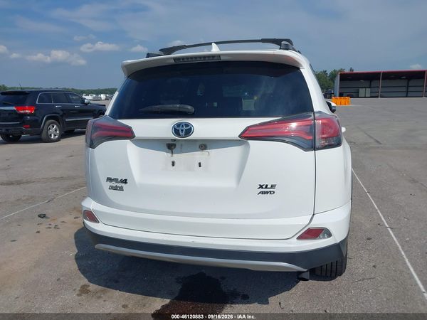 2016 TOYOTA RAV4 XLE — I119