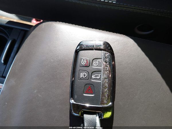 2012 LAND ROVER RANGE ROVER SPORT HSE — I11