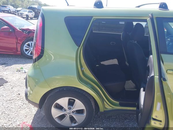 2016 KIA SOUL Plus — I8