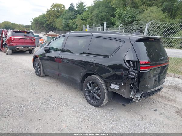 2027 CHRYSLER PACIFICA Limited — I3