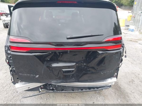 2027 CHRYSLER PACIFICA Limited — I6