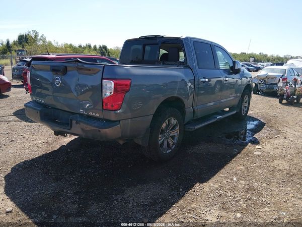 2018 NISSAN TITAN SL — I4