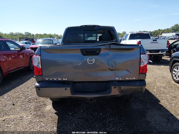 2018 NISSAN TITAN SL — I6