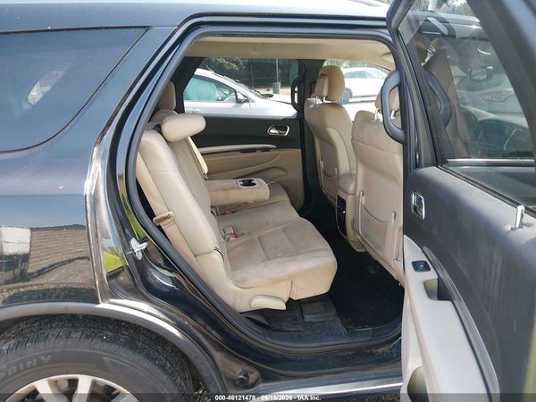 2015 DODGE DURANGO SXT — I8