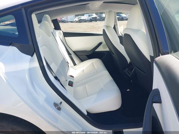 2024 TESLA MODEL 3 — I8