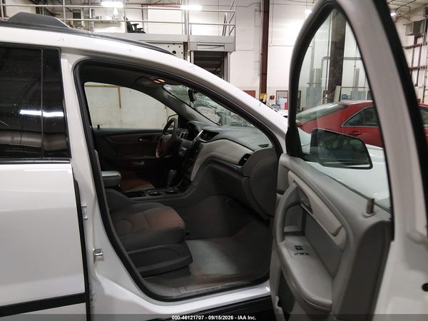 2017 CHEVROLET TRAVERSE LS — I5