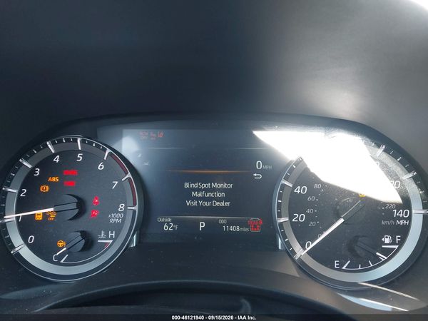 2024 TOYOTA HIGHLANDER XLE — I7