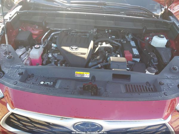2024 TOYOTA HIGHLANDER XLE — I10
