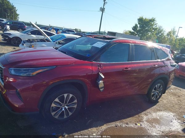 2024 TOYOTA HIGHLANDER XLE — I117