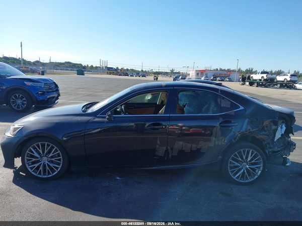 2017 LEXUS IS 200T — I117