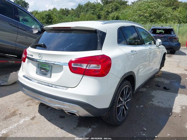 2016 MERCEDES-BENZ GLA 250 GLA250 — I4