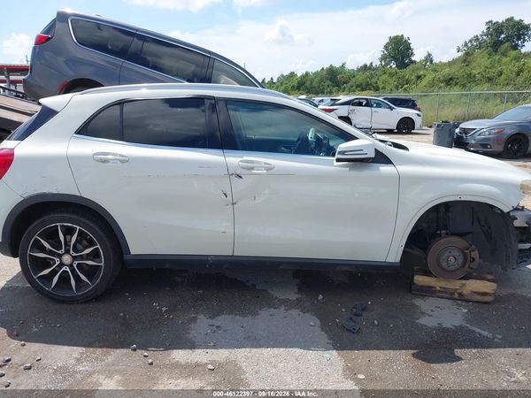 2016 MERCEDES-BENZ GLA 250 GLA250 — I116