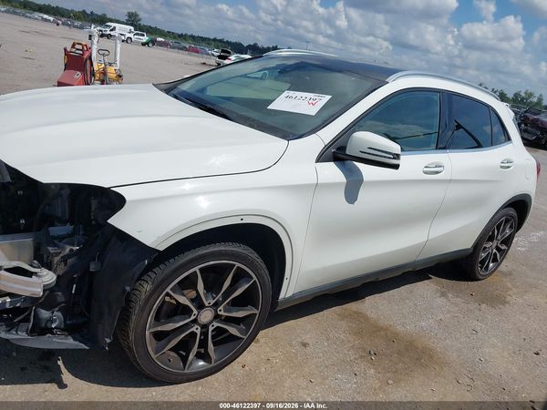 2016 MERCEDES-BENZ GLA 250 GLA250 — I117