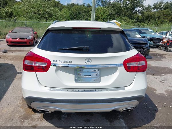 2016 MERCEDES-BENZ GLA 250 GLA250 — I119