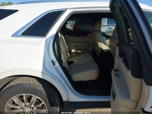 2017 CADILLAC XT5 LUXURY — I8