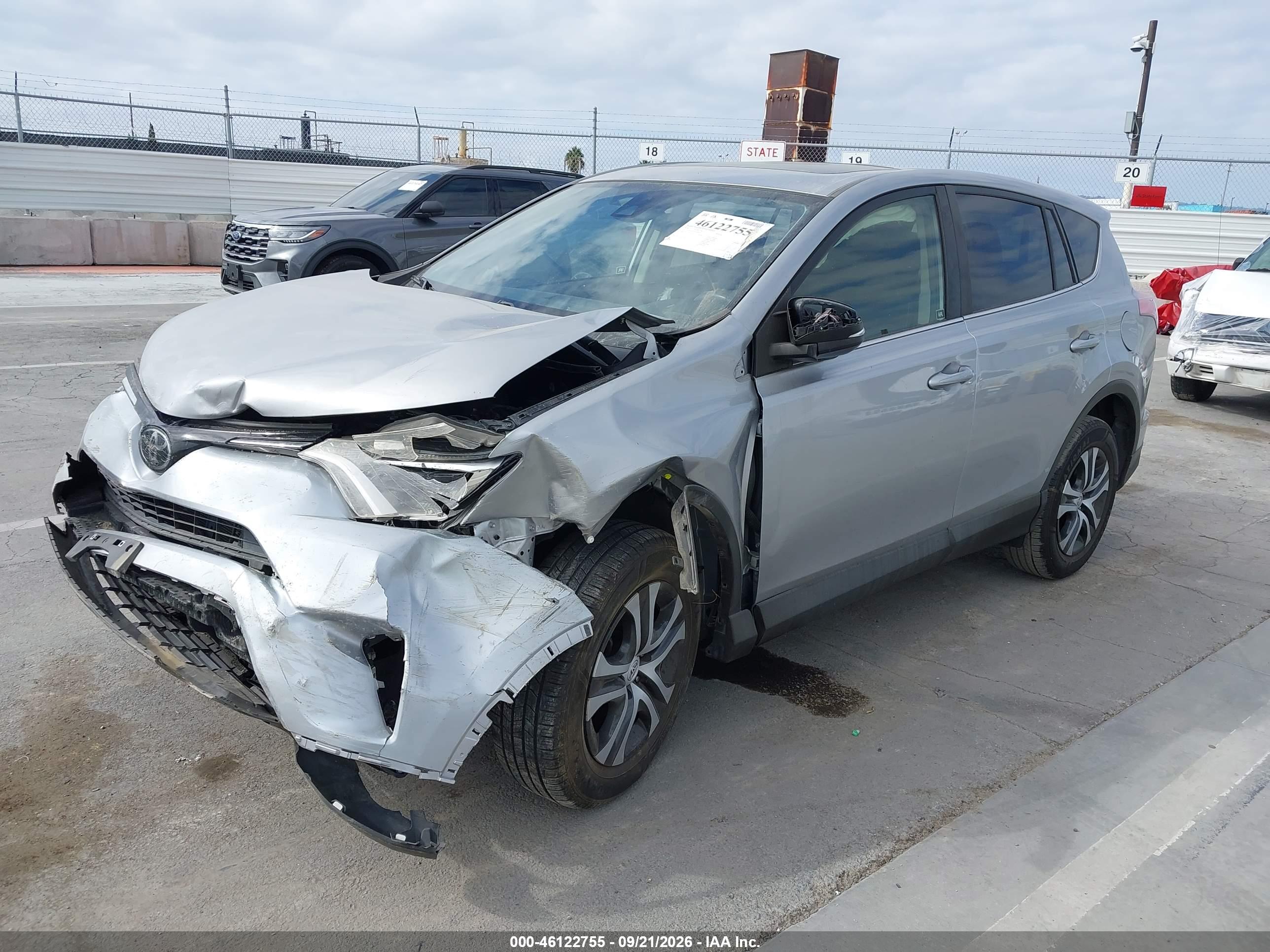 2018 TOYOTA RAV4 XLE — I2