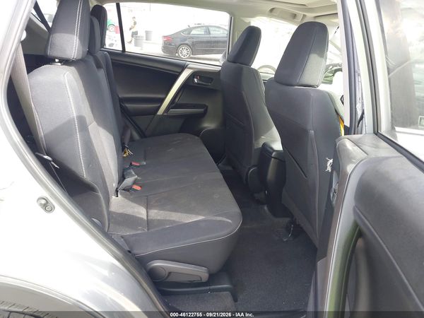 2018 TOYOTA RAV4 XLE — I8