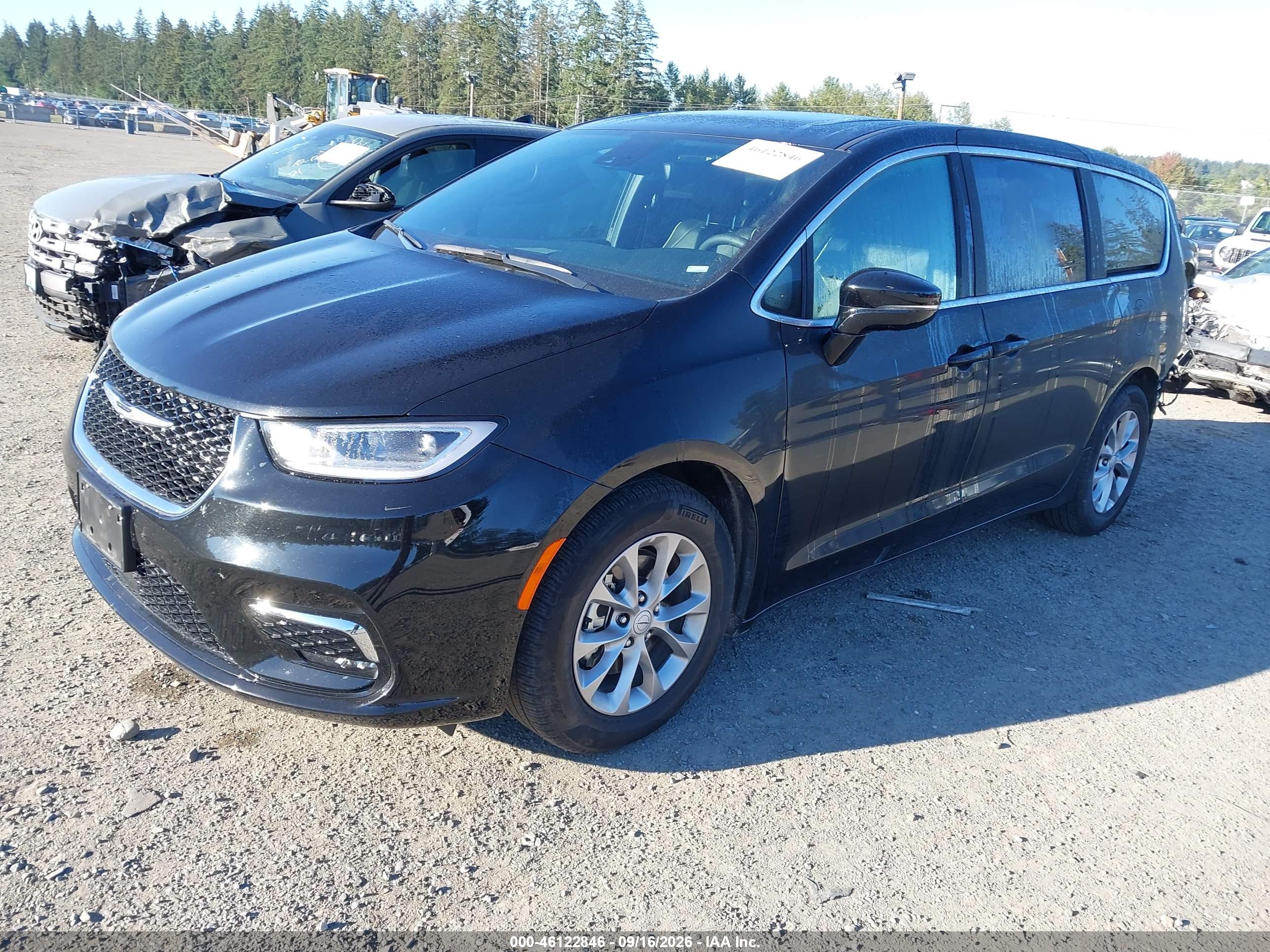 2026 CHRYSLER PACIFICA LIMITED — I2
