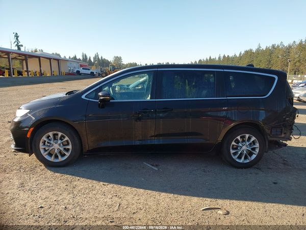 2026 CHRYSLER PACIFICA LIMITED — I117