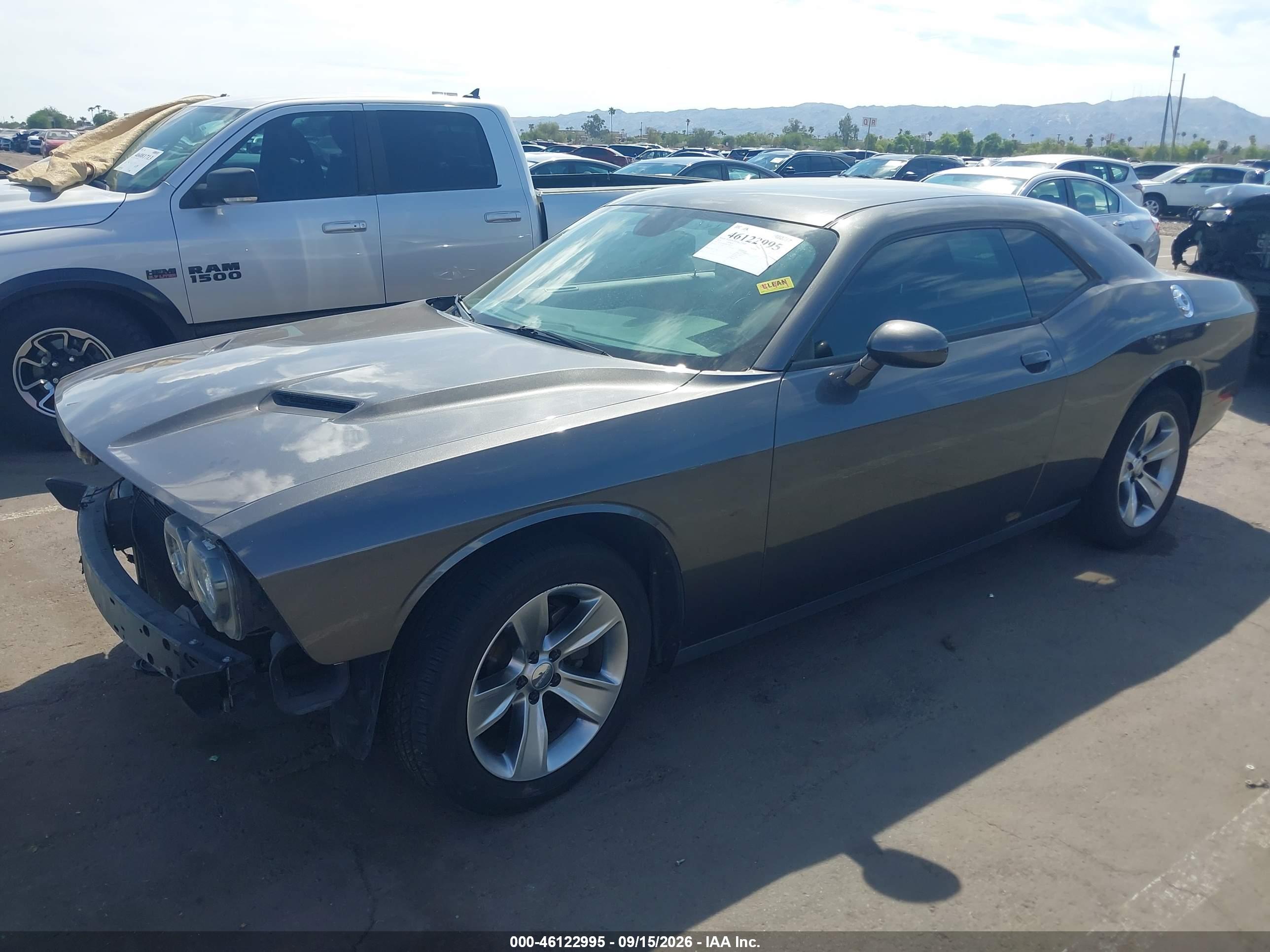 2016 DODGE CHALLENGER SXT — I2
